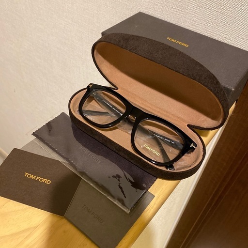 【未使用】【早い者勝ち】TOMFORDトムフォード TF5480 ブラック ウェリントンメガネ