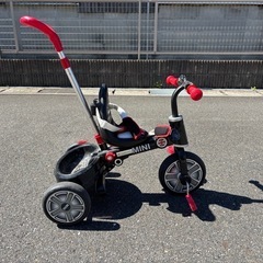 三輪車の画像