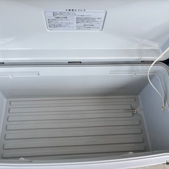 　魚釣り　クーラーボックスの画像