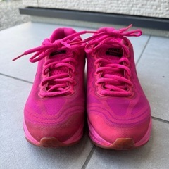 美品NIKE エアマックス スニーカー 23.5の画像