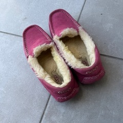 UGG スリッポンの画像