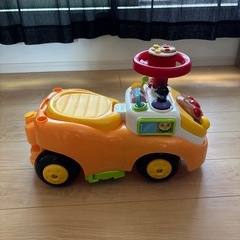 アンパンマン車の画像