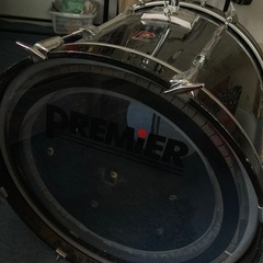 バスドラ、フロアタム、ハイタム、ロータム4点セットの画像