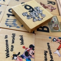 アルファベット ディズニー 積み木の画像