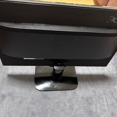 ゲーミングPC
モニターの画像