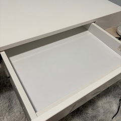 鏡面仕上げ　ローテーブルの画像