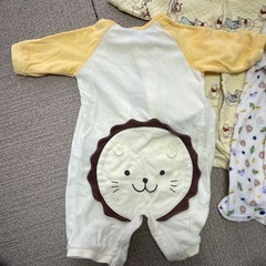 長袖ロンパース4枚セットの画像