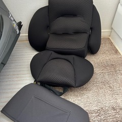 combi チャイルドシート ブラックの画像