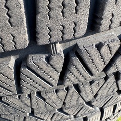 BRIDGESTONE 265/65R17 冬タイヤ　4本の画像