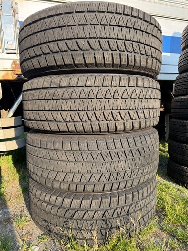 BRIDGESTONE 265/65R17 冬タイヤ　4本