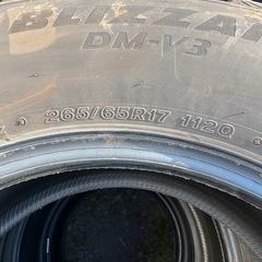 BRIDGESTONE 265/65R17 冬タイヤ　4本の画像