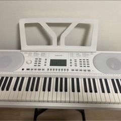 電子ピアノの画像