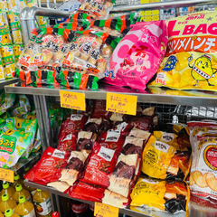✨どこよりもお値打ちです✨コアラのマーチの画像