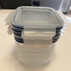 中古品　密閉容器５個セットの画像