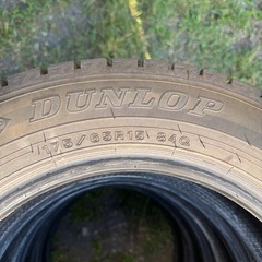 DUNLOP 175/65R15 23年製　7分山　冬タイヤ4本の画像