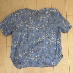 GALLORIA 花柄 半袖ブラウス ブルー
の画像