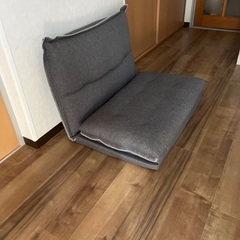 三つ折りコンパクトソファーの画像