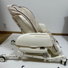combi ハイ&ローチェアの画像