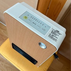 木目調 人感センサー付き セラミックファンヒーター 足元ヒーターの画像