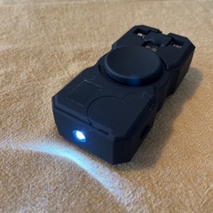 自宅引き取り限定。ユニークな手回し式モバイルバッテリーの画像