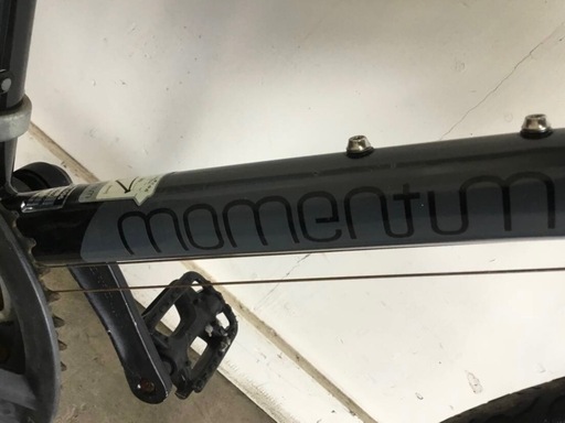 h-42△ q 岐阜発/ MOMENTUM/ クロスバイク/ 3×7段変速/ 自転車/ 700×32c/ 走行確認/ Momentum/ サビ等あり/ 現状品/ R7.3/20 △