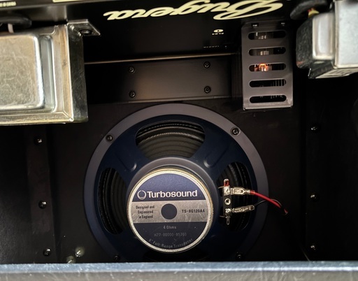 Bugera v5 infinium 真空管コンボアンプ　現行機種