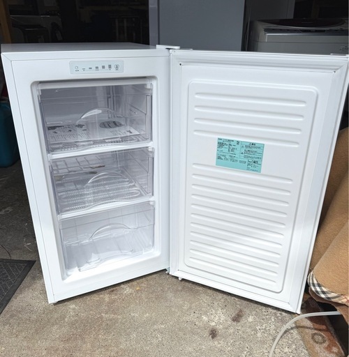 お引取り限定 23年製 60L Haier ハイアール 小型1ドア冷凍庫 JF-NU60A 右開き 