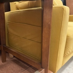 🛋️VENTOTA ベントータ🛋️2人掛けソファ🛋️からし色🛋️サイドポケット🛋️クッション付き🛋️2336の画像