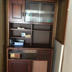 洋服タンス・引き出しタンス・食器棚差し上げますの画像