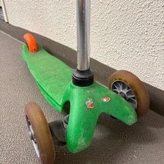 キックボード　三輪タイプ　グリーンの画像