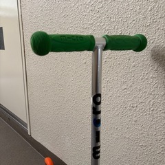 キックボード　三輪タイプ　グリーンの画像