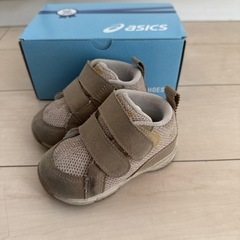 asics SUKU2 コンフィ　13.5cmの画像
