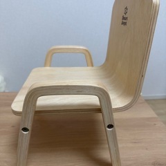 木製　キッズチェアの画像