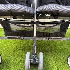 双子　ベビーカー　コンビ　　　　の画像