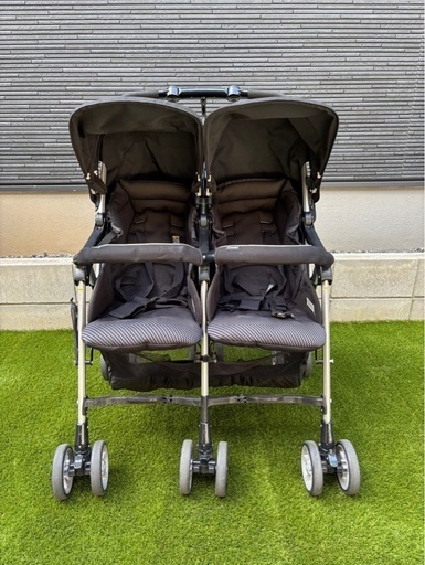 双子　ベビーカー　コンビ