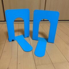 【0円】ブックスタンド2個の画像