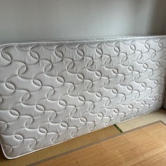 シングルマットレスの画像