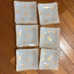 新品未使用食器類色々数十点の画像