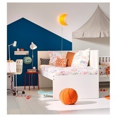 🔸IKEA🔸赤い椅子🔸丸椅子🔸スツール🔸一脚🔸の画像
