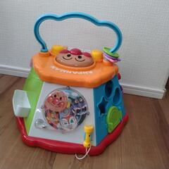 幼児イス、アンパンマンおもちゃの画像