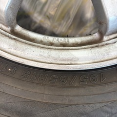 TOYOTAプリウス純正タイヤホイールセットの画像