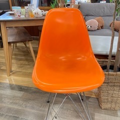 【トレファク高槻店】取りに来られる方限定！イームズシェルチェアのご紹介です！の画像
