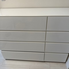 ホワイトローチェストの画像