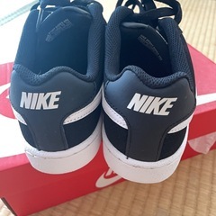 NIKE スニーカー  新品同様の画像