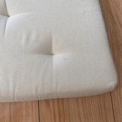 IKEA座布団＋低反発座布団2つセットの画像
