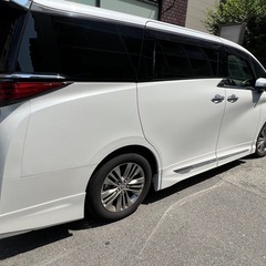 アルファードハイブリッドの画像