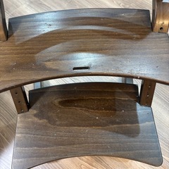 Leander リエンダー ハイチェア　椅子の画像