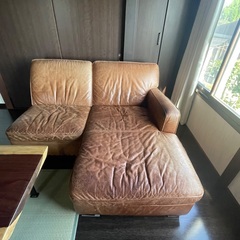 アンティーク　レトロ　ソファーの画像