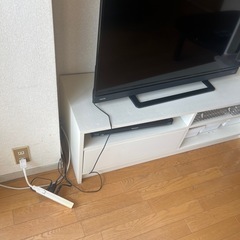 テレビボードの画像