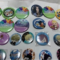 缶バッチ 大量 100個セット の画像